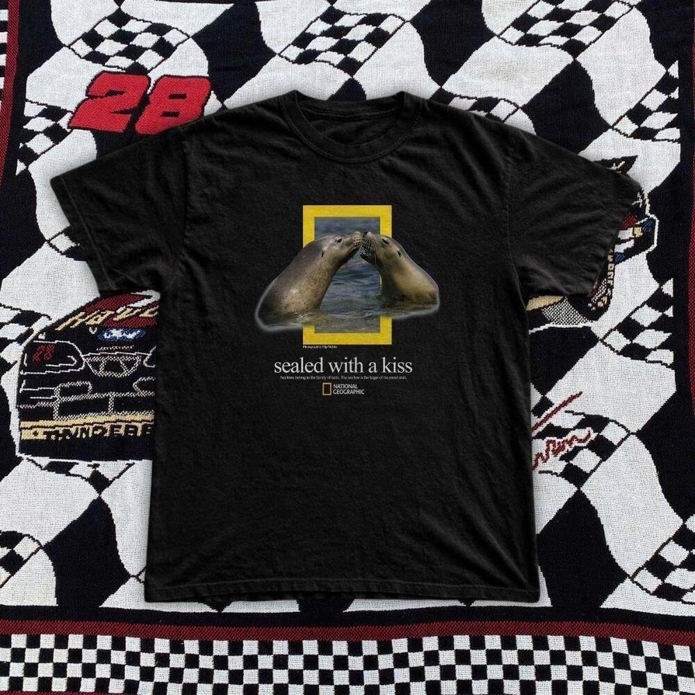 National Geographic Red Cotton T Shirt With A Unique Sealed With A Kiss